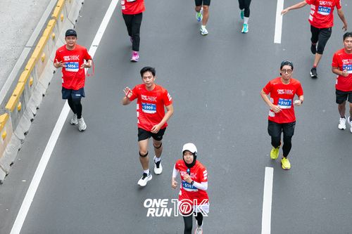 Race photo from ONE RUN 10K 2025