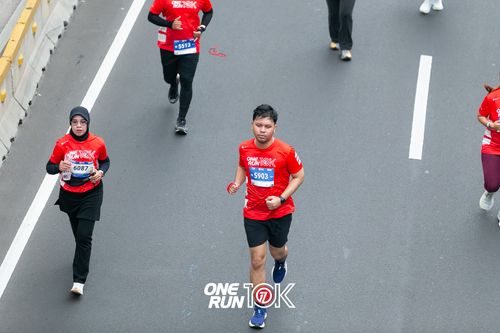 Race photo from ONE RUN 10K 2025