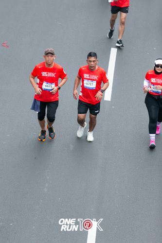 Race photo from ONE RUN 10K 2025