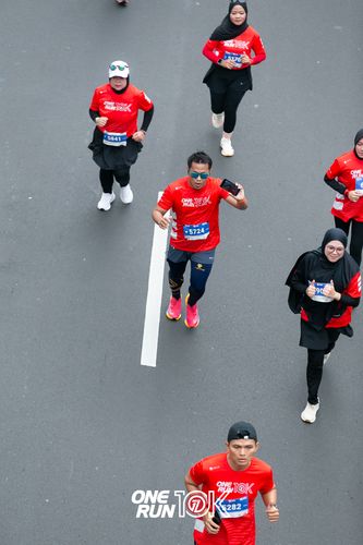 Race photo from ONE RUN 10K 2025