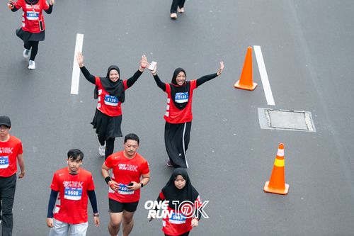 Race photo from ONE RUN 10K 2025