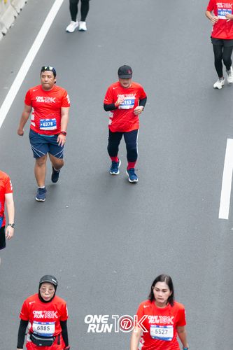 Race photo from ONE RUN 10K 2025