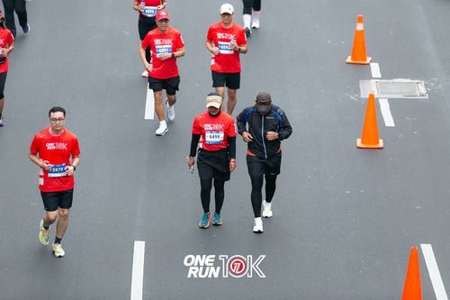 Race photo from ONE RUN 10K 2025