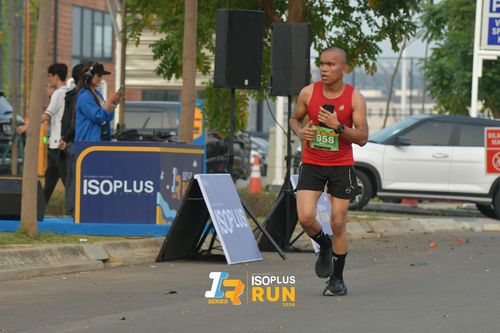 Race photo from ISOPlus Run 2024 Jakarta