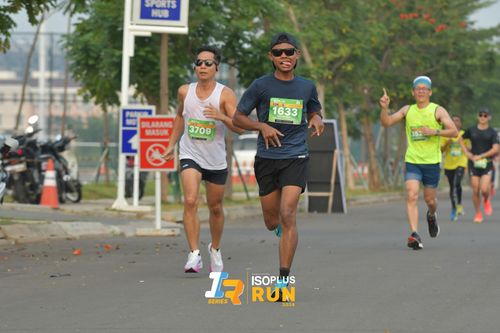 Race photo from ISOPlus Run 2024 Jakarta