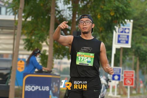 Race photo from ISOPlus Run 2024 Jakarta