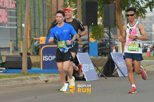 Race photo from ISOPlus Run 2024 Jakarta