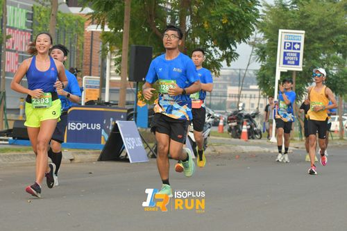 Race photo from ISOPlus Run 2024 Jakarta