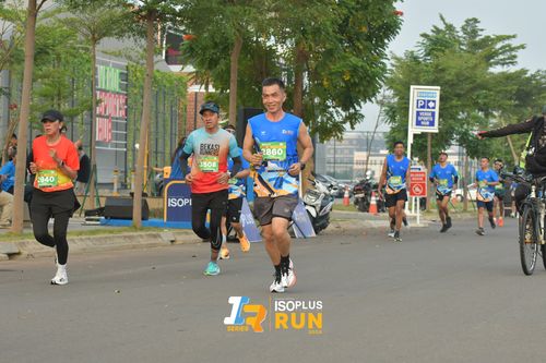 Race photo from ISOPlus Run 2024 Jakarta