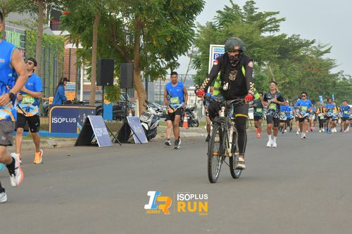 Race photo from ISOPlus Run 2024 Jakarta