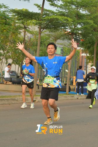 Race photo from ISOPlus Run 2024 Jakarta