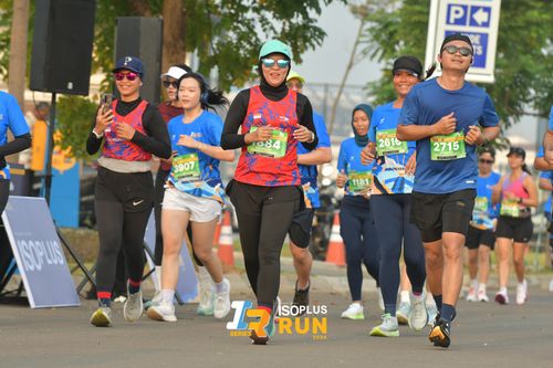 Race photo from ISOPlus Run 2024 Jakarta