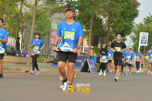Race photo from ISOPlus Run 2024 Jakarta