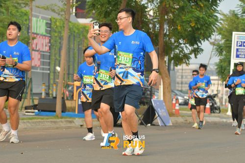 Race photo from ISOPlus Run 2024 Jakarta