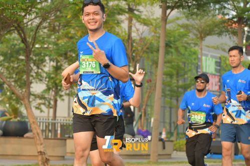 Race photo from ISOPlus Run 2024 Jakarta