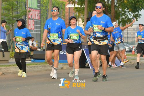 Race photo from ISOPlus Run 2024 Jakarta