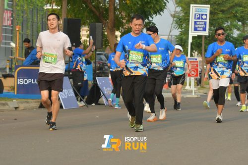 Race photo from ISOPlus Run 2024 Jakarta