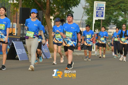 Race photo from ISOPlus Run 2024 Jakarta