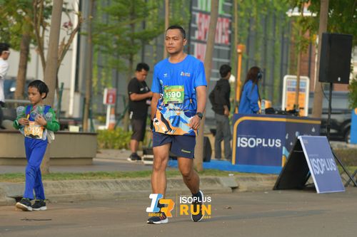 Race photo from ISOPlus Run 2024 Jakarta
