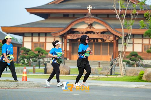 Race photo from ISOPlus Run 2024 Jakarta