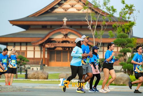 Race photo from ISOPlus Run 2024 Jakarta