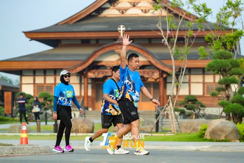 Race photo from ISOPlus Run 2024 Jakarta