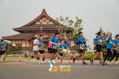 Race photo from ISOPlus Run 2024 Jakarta
