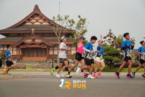 Race photo from ISOPlus Run 2024 Jakarta