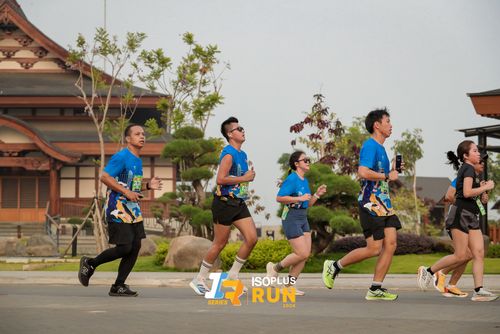 Race photo from ISOPlus Run 2024 Jakarta