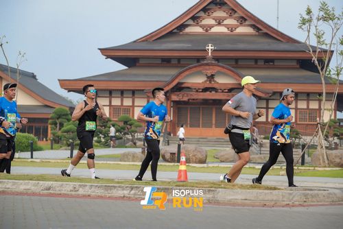 Race photo from ISOPlus Run 2024 Jakarta