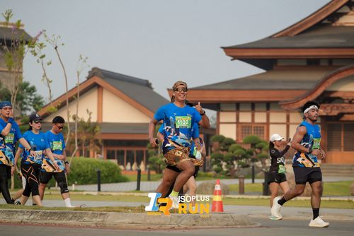 Race photo from ISOPlus Run 2024 Jakarta
