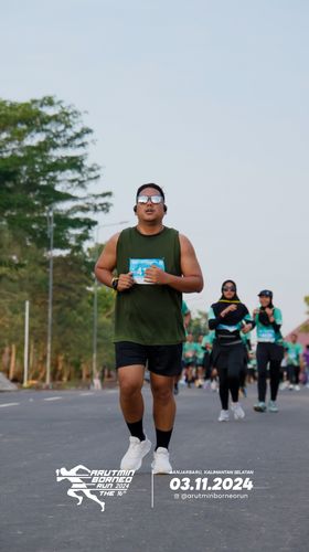 Race photo from Arutmin Borneo Run 2024