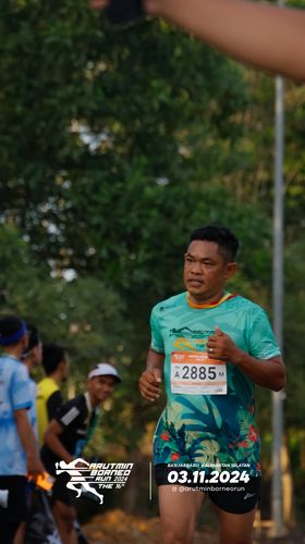 Race photo from Arutmin Borneo Run 2024