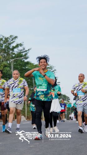 Race photo from Arutmin Borneo Run 2024