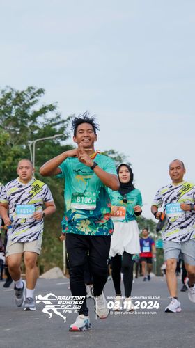 Race photo from Arutmin Borneo Run 2024