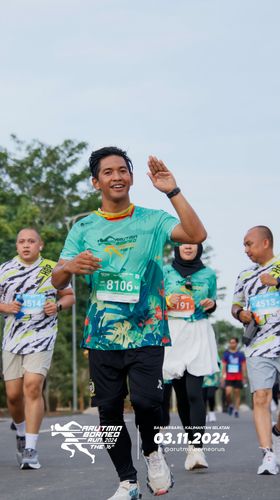 Race photo from Arutmin Borneo Run 2024