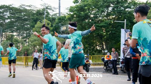 Race photo from Arutmin Borneo Run 2024