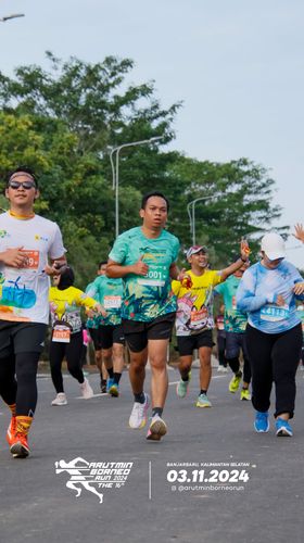 Race photo from Arutmin Borneo Run 2024