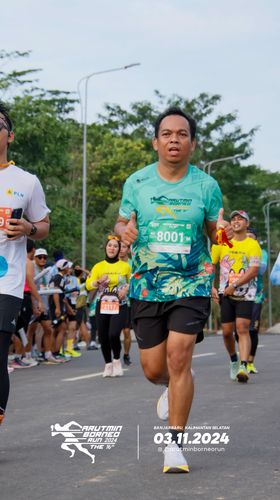 Race photo from Arutmin Borneo Run 2024