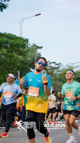 Race photo from Arutmin Borneo Run 2024