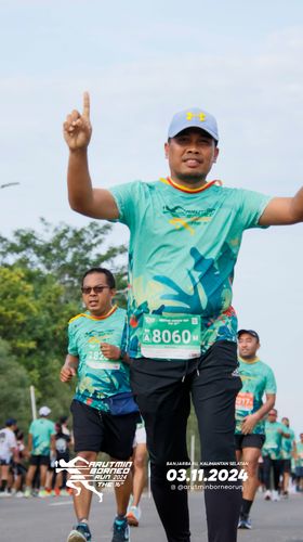 Race photo from Arutmin Borneo Run 2024