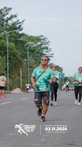 Race photo from Arutmin Borneo Run 2024