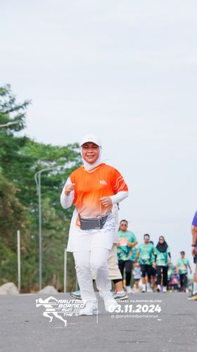 Race photo from Arutmin Borneo Run 2024
