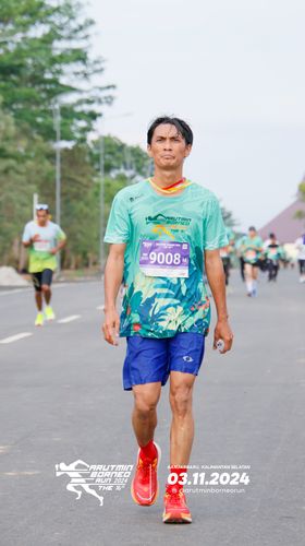 Race photo from Arutmin Borneo Run 2024