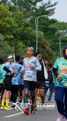Race photo from Arutmin Borneo Run 2024