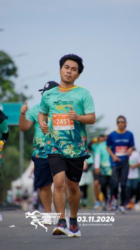 Race photo from Arutmin Borneo Run 2024