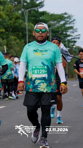 Race photo from Arutmin Borneo Run 2024