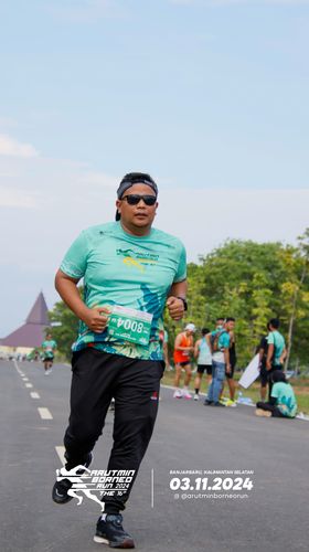 Race photo from Arutmin Borneo Run 2024