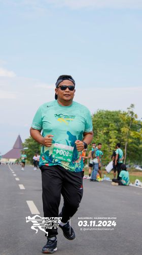 Race photo from Arutmin Borneo Run 2024