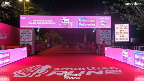 Race photo from Smartfren Run 2025 